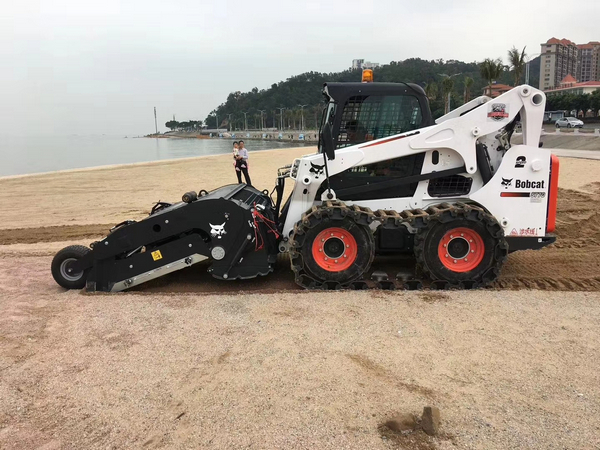 The Advantages and Characteristics of Skid-Steer Loaders